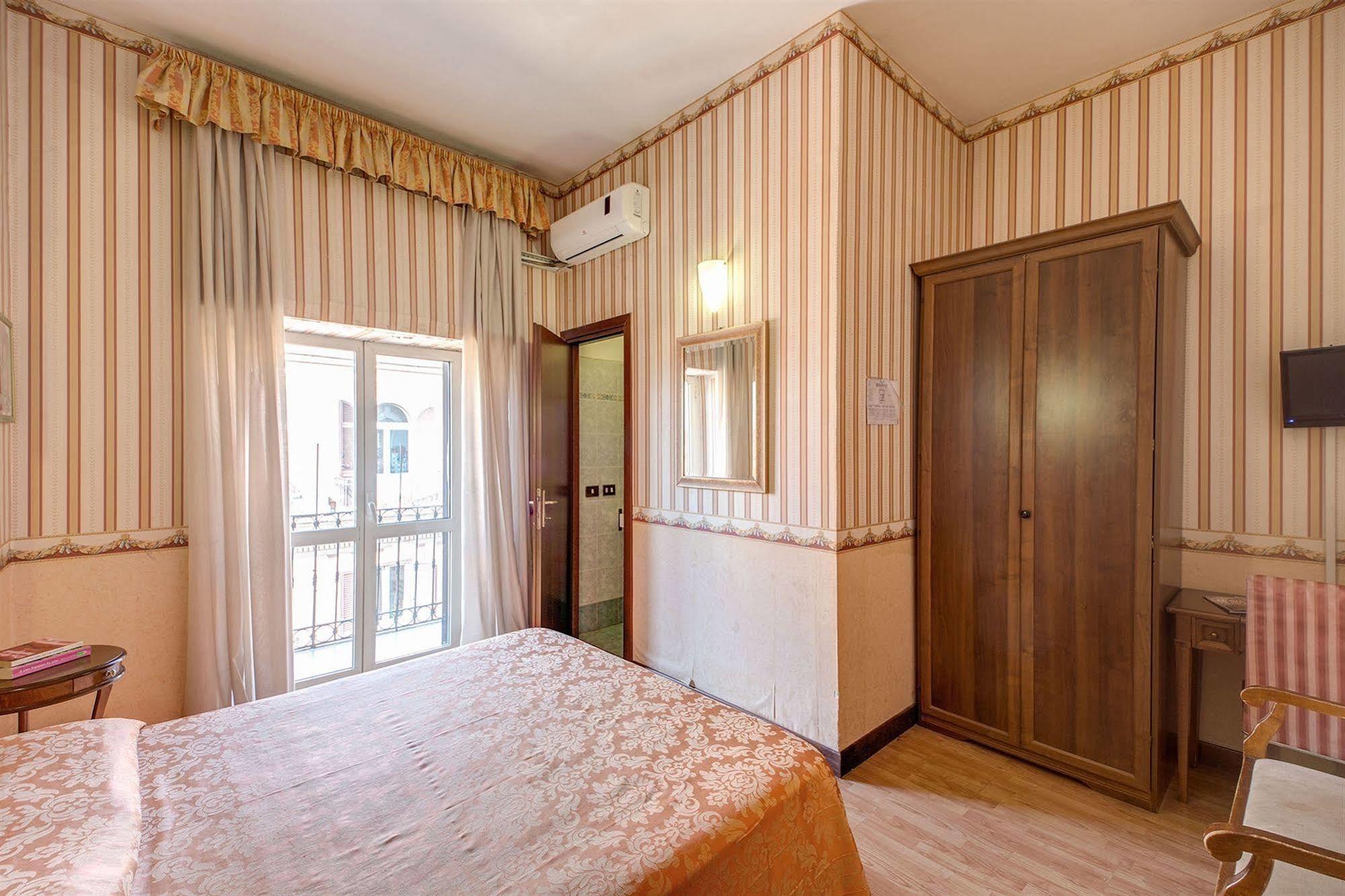 Hotel Aquarium Rome Luaran gambar